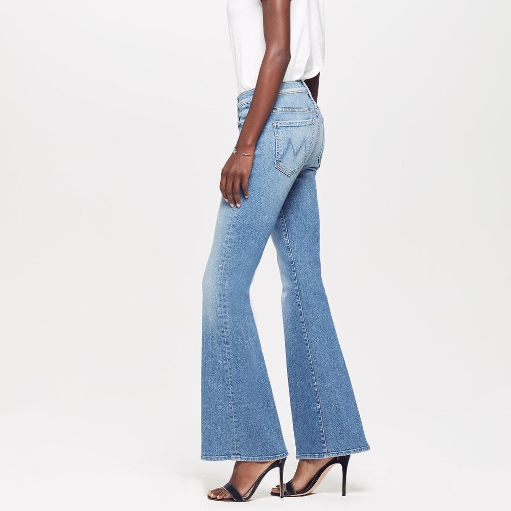 NWT Mother Denim The Weekender Flare Stretch Jeans in Shoot To Thrill 26, 27 - Picture 3 of 16